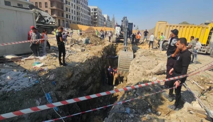 Altyapı çalışmaları esnasında göçük altında kalan 2 işçi yaralandı