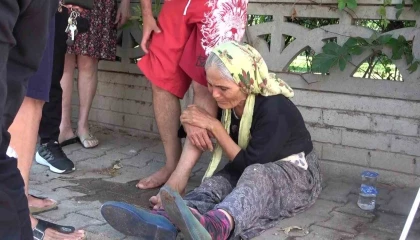 Anne oğlunun, oğlu annesinin yanan evde olduğunu zannetti buluşmada gözyaşları sel oldu