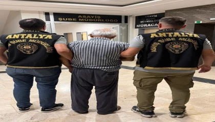 Antalyada 157 yıl kesinleşmiş hapis cezası bulunan hükümlü yakalandı