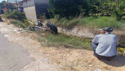 Antalyada su kanalına düşen traktörün sürücüsü hayatını kaybetti