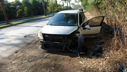 Aynı caddede birkaç dakika içinde 2 ayrı kaza