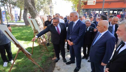 Bakan Ersoy: Felaket tellallığı yapıp 10-15 yıldan önce buralar düzelemez dediler