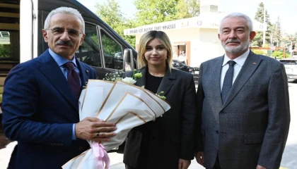 Bakan Uraloğlu: Milli elektrikli trenin seri üretimine yıl sonu itibarıyla başlayacağız
