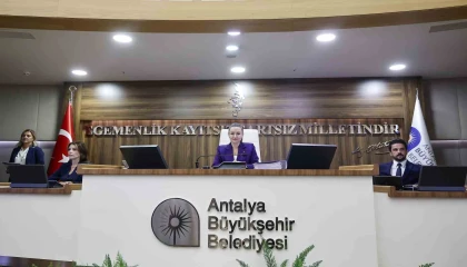 Başkan Vekili Özdemir: Antalyaya milyar milyar liralık yatırımlar yapıyoruz