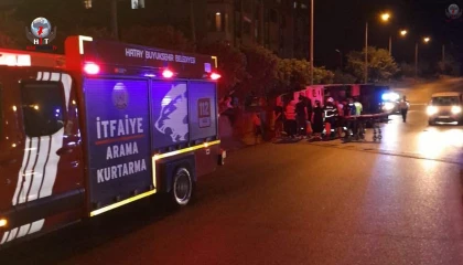 Belende devrilen kamyonun sürücüsü yaralandı
