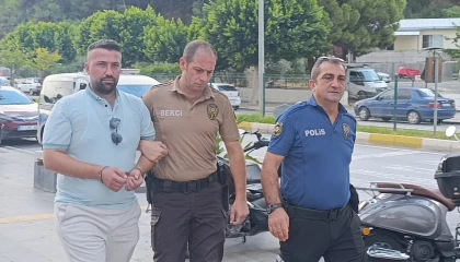 Cinayetten aranan şahıs ölen kişiye ait ehliyetle otel servis şoförlüğü yaparken yakalandı