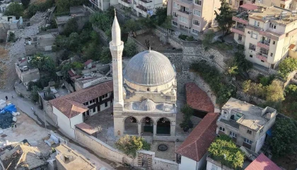 Depremde hasar alan 5 cami yeniden ibadete açılıyor
