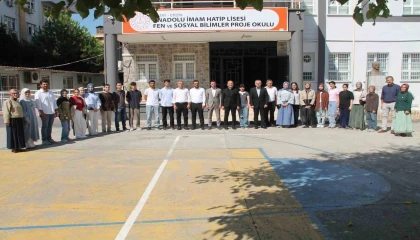 Erzinde Kaymakam Akpınar, YKSde başarı gösteren öğrencilerle bir araya geldi