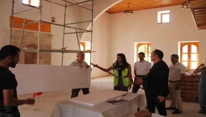 Erzinde Mustafalı Camisinin restorasyon çalışmaları sürüyor