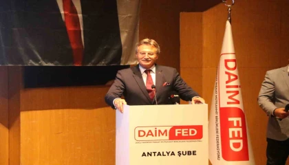 Eski Devlet Bakanı Kürşad Tüzmen: Antalya yapı stoku olarak ciddi sıkıntıları olan bir şehir