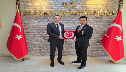Gaziler Gününde gaziyi darp etti