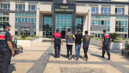 Hırsızlık suçundan 25 yıl 9 ay hapis cezası bulunan hükümlü yakalandı
