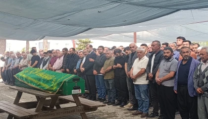 İş makinasının çarpması sonucu hayatını kaybeden genç son yolculuğuna uğurlandı