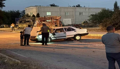 Ispartada otomobiller çarpıştı: 4 yaralı
