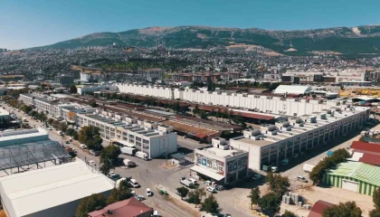 Kahramanmaraşta Toptancılar Sitesinde esnaf iş yerlerini doldurmaya başladı