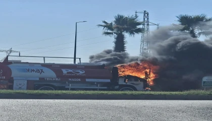 Kahramanmaraşta yakıt tankerinde çıkan yangın korkuttu
