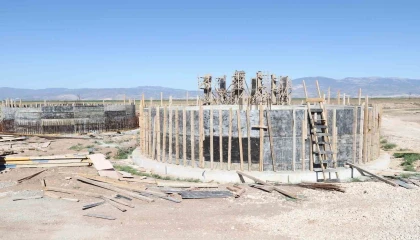 Kumluda atık su arıtma tesisinin yüzde 65i tamamlandı