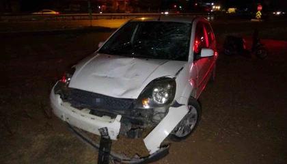 Manavgatta motorlu bisiklet ile otomobil çarpıştı: 1 yaralı