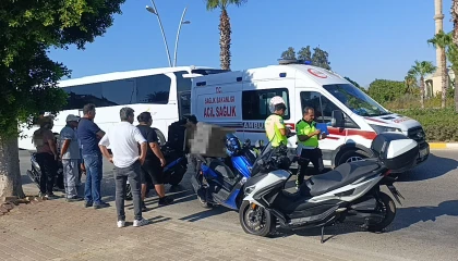 Manavgatta zincirleme kaza: Motosiklet sürücüleri yaralandı