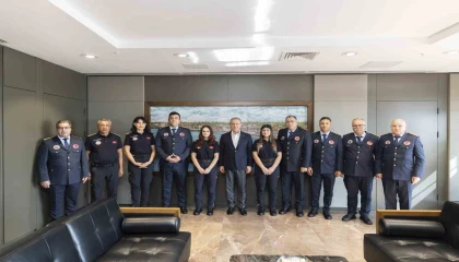 Mersin itfaiye personeli, İtfaiye Haftasında Başkan Seçerle buluştu