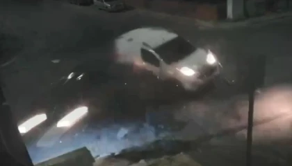 Mersinde araçlar çapıştı: 2 yaralı