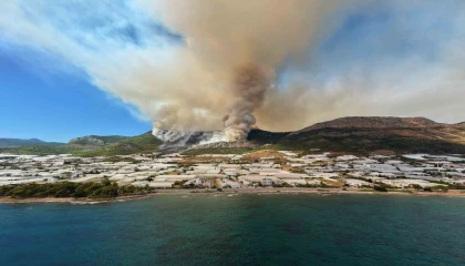 Mersinde orman yangınına 230 personel, 2 uçak ve 5 helikopterle müdahale