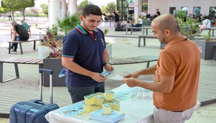 Mersinde üniversite öğrencilerine otogarda karşılama ve destek