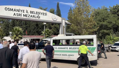 Osmaniyede saldırıda hayatını kaybeden öğretmen son yolculuğuna uğurlandı