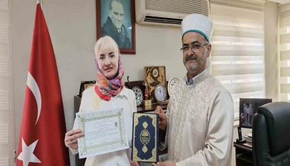 Rus kadın Müslüman oldu: Kendi kalbimle, içten İslamiyeti kabul etmeyi seçtim