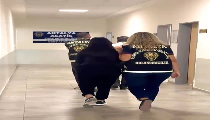Sahte polisler 7 milyon lira dolandırdı