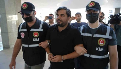 Tır dorsesinde yakalanan Arif Kocabıyık, Konyaaltı Belediyesinden aylarca çalışmadan maaş almış