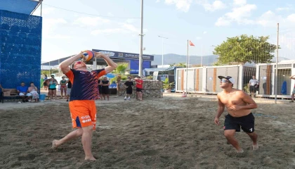 Ünlü plaj voleybolcuları, Alanyanın spor turizmi elçileri oldu