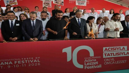 10uncu Uluslararası Adana Lezzet Festivalinin dev mangal ateşi yakıldı