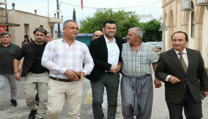 Akdenizde mahalle mahalle saha çalışması: Beşikci talepleri yerinde dinliyor