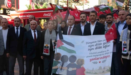 Antalyada Filistine destek yürüyüşü