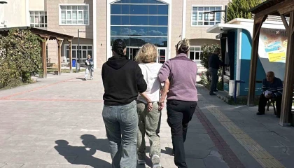 Burdurda araçların önüne atlayan ve polise direnen Ukraynalı kadın sınır dışı edilecek