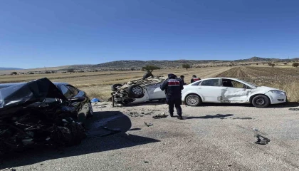 Burdurdaki 3 aracın karıştığı kazada ölü sayısı 2ye yükseldi
