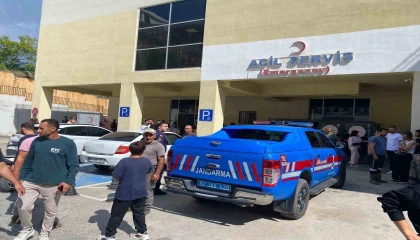 Gazipaşada 15 yaşındaki çocuğun iş makinesinin koluna sıkışarak yaralanmasına 2 tutuklama