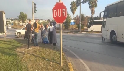 Manavgatta otel servisi ile motosiklet çarpıştı: 1 yaralı