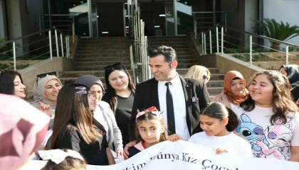 Mersinde anne ve kızlar unutulmaz bir gün yaşadı