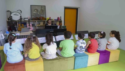 Mersinde çocuk kampüslerinde yeni dönem başladı