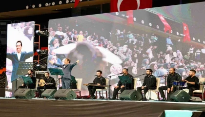 Mersinde naat ve kasidelerle Peygamber sevgisi dile getirildi