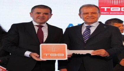 Mersindeki operasyonda Başkan Seçerin de aralarında olduğu 3 başkan tutuklandı