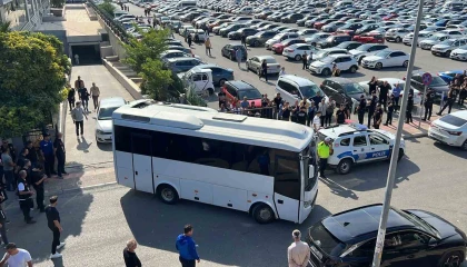 Mersindeki operasyonda tutuklanan Vahap Seçerinde aralarında olduğu 34 şüpheli cezaevine gönderildi