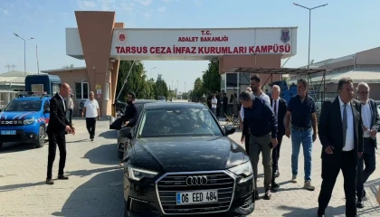 Özgür Özel, Mersinde tutuklu belediye başkanlarıyla görüştü