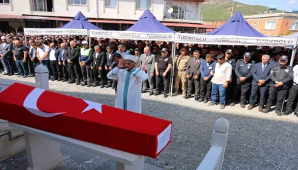 Silahlı kavgada vurularak hayatını kaybeden polis memuru son yolculuğuna uğurlandı