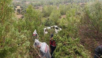 Silifkede yolcu minibüsü şarampole yuvarlandı: 17 yaralı