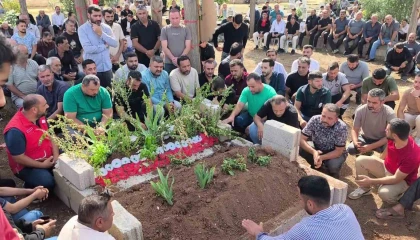 Tatil dönüşü batan gemide hayatını kaybeden 6 ve 12 yaşındaki kardeşler yan yana defnedildi