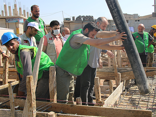  Afrin’de bin 500 kişilik cami inşaatına başlandı