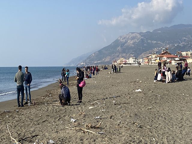 Kısıtlama Öncesi Samandağ Sahili Tıklım Tıklım